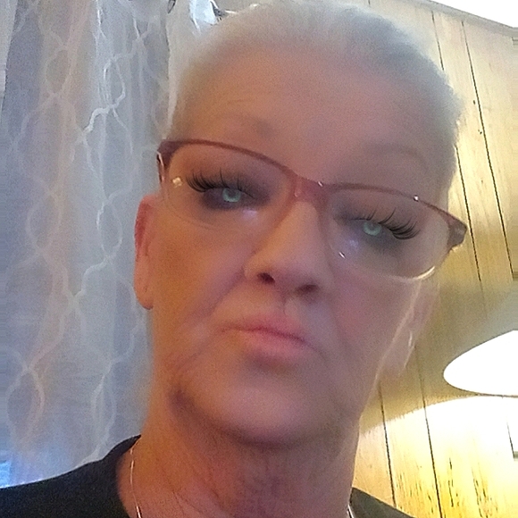Meet the Posher Other - Meet your Posher, Cheryl